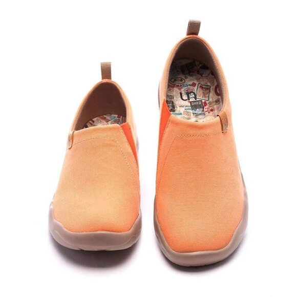 Womens UIN Size 6.5 NWT Slip On Canvas Comfortable Loafers Toledo Canvas Orange - Picture 1 of 4